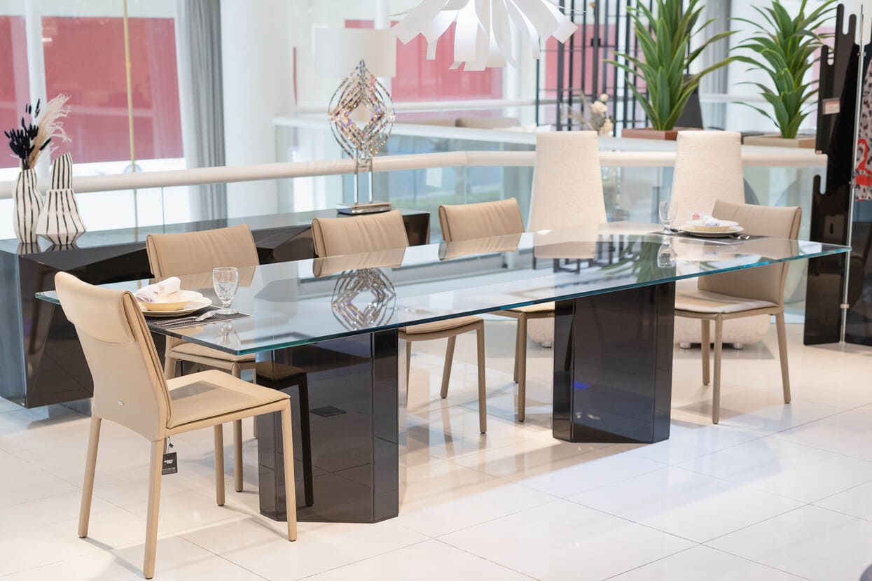 Yago Dining table with 6 Dining Chairs By Porada Modern Dining Tables