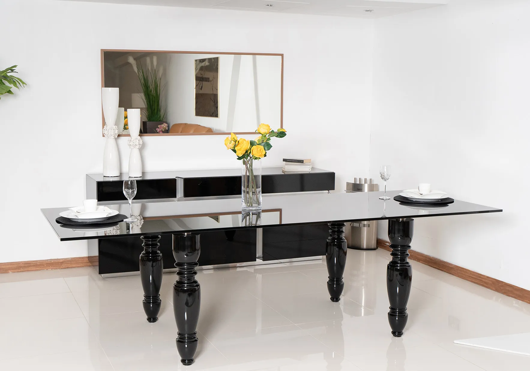 Yago Dining Table With 6 Dining ChairsBy Porada