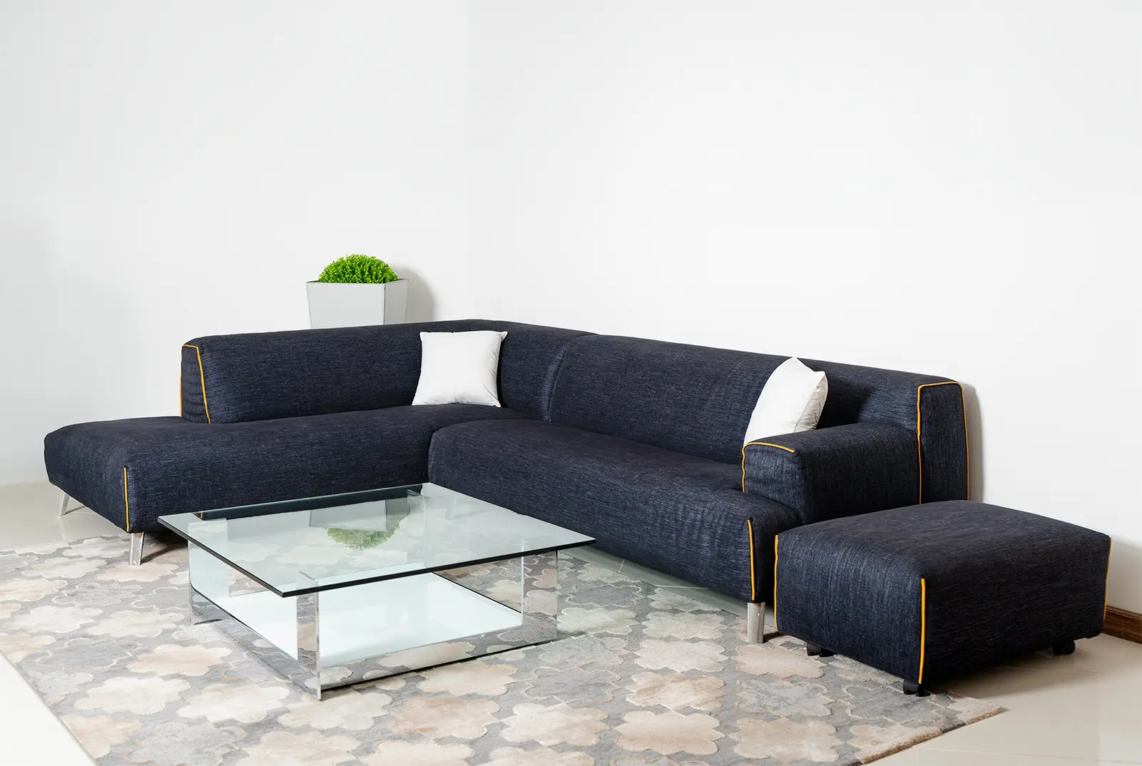 Oscar Corner Sofa With OttomanBy Leolux