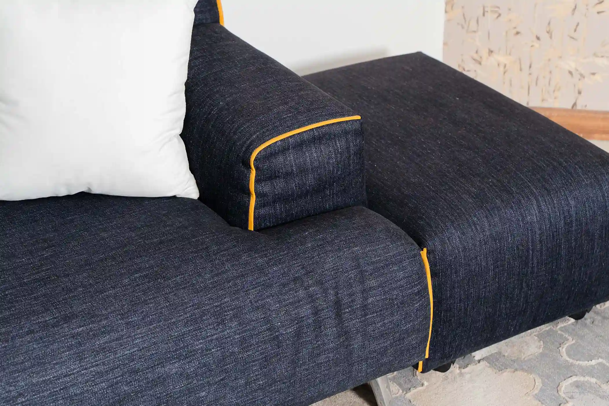 Oscar Corner Sofa With OttomanBy Leolux