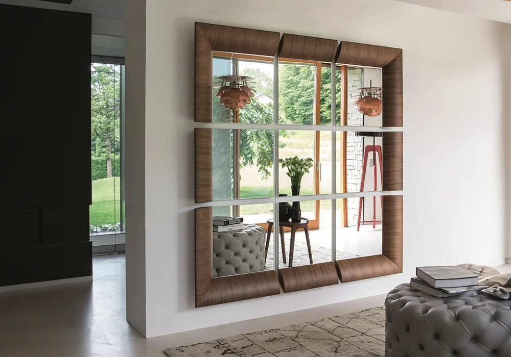 Triple MirrorBy Porada