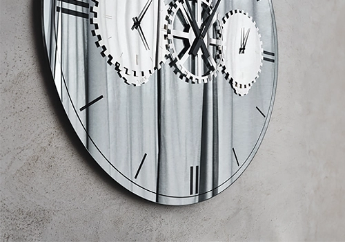 Times Mirror ClockBy Cattelan Italia