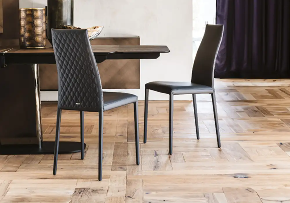 Kay CoutureBy Cattelan Italia