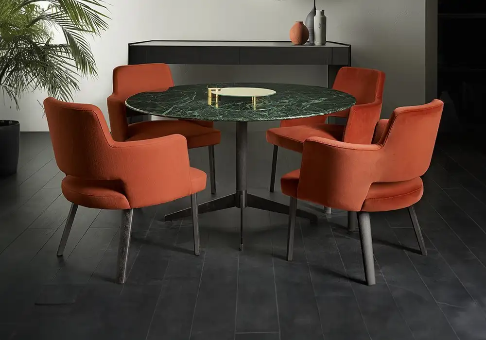 Thea Queen Chair