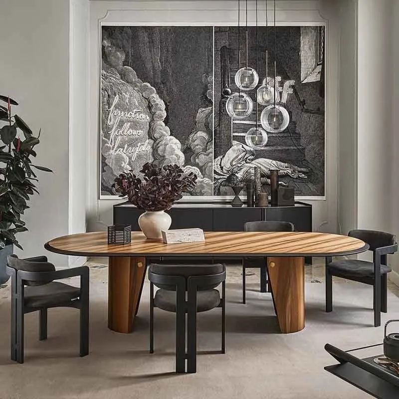 Manto Oval Dining TableBy Gallotti & Radice