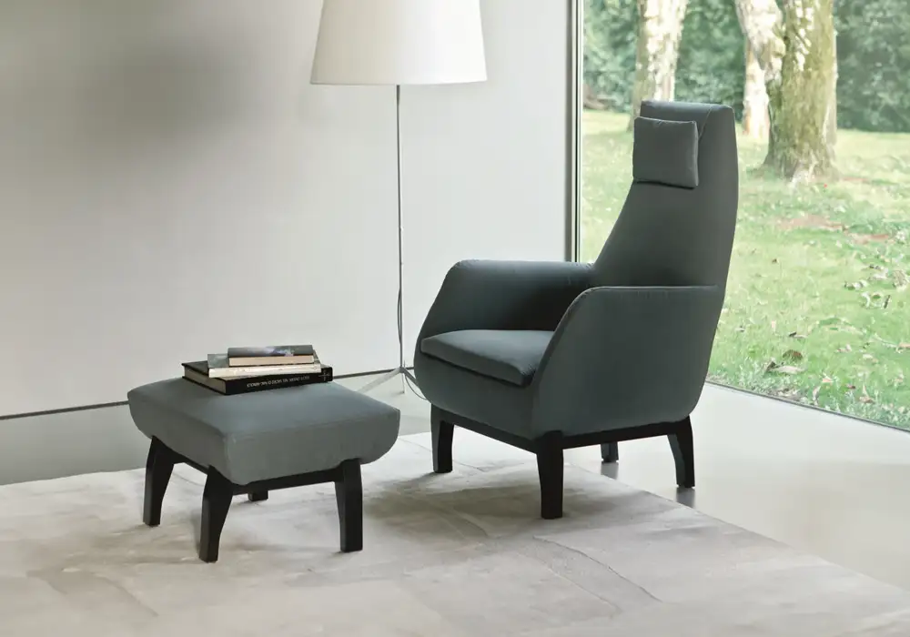 Daisy Poltrona Lounge ChairBy Porada