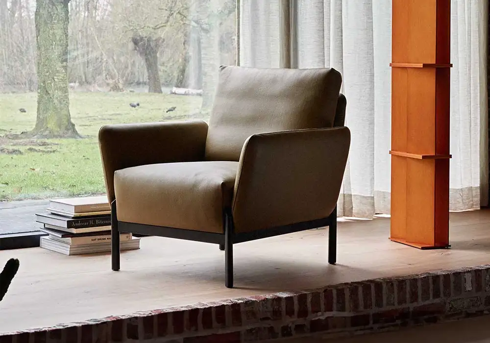 Enna ArmchairBy Leolux