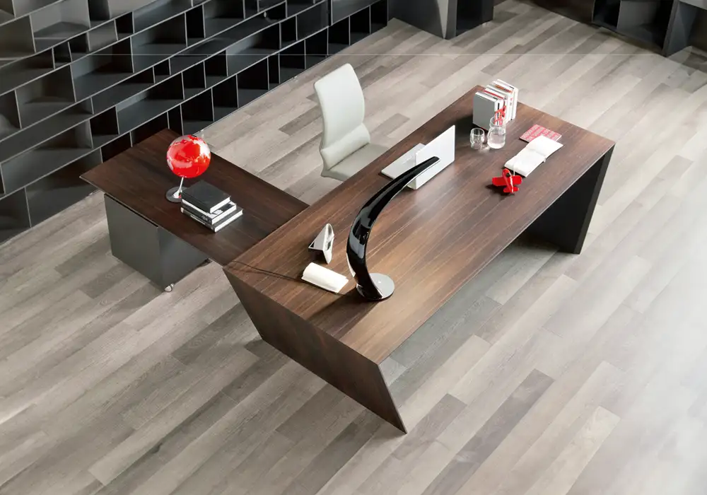 Vega DeskBy Cattelan Italia