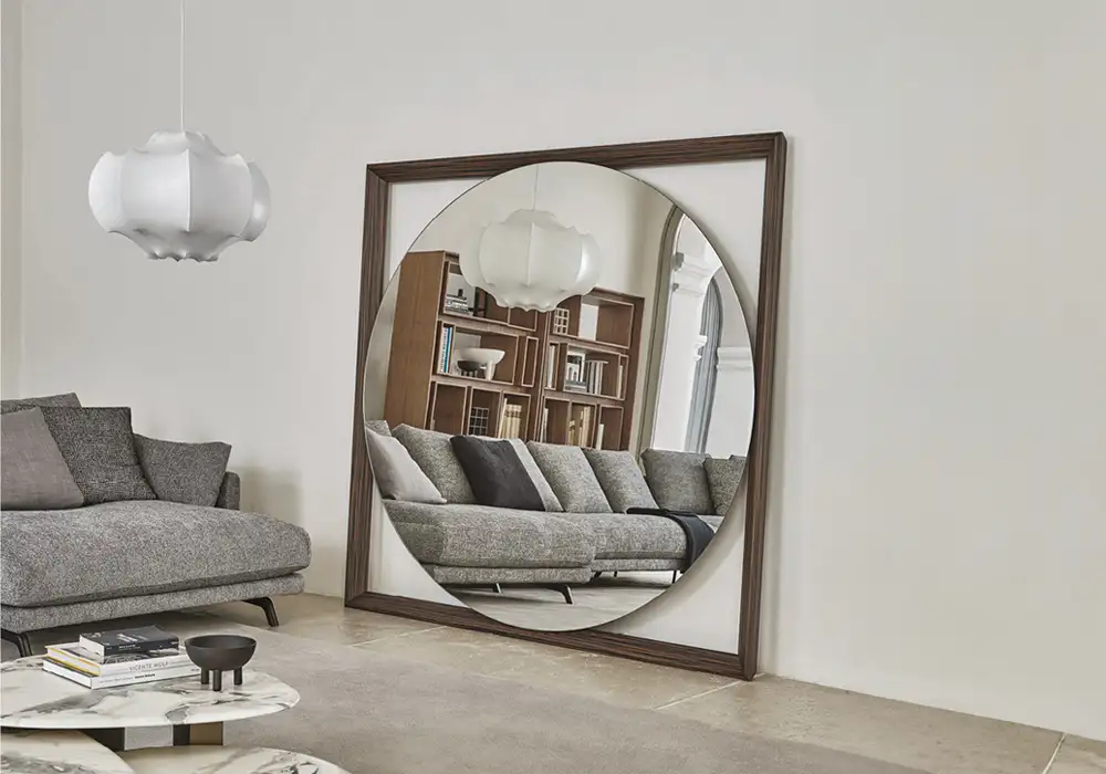 Odino MirrorBy Porada