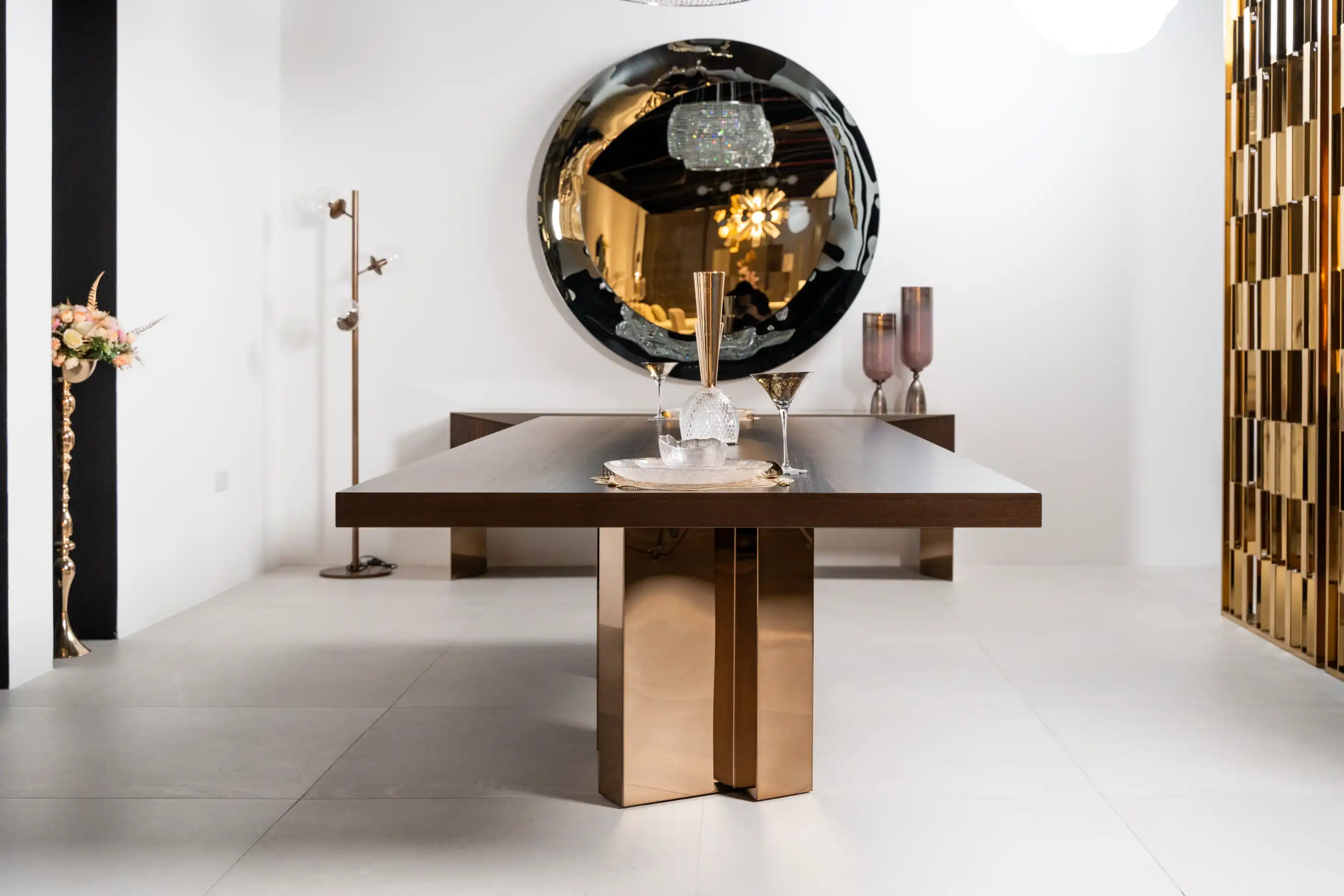 Opera Dining Table By Costantini Pietro - CASANOVA Fur