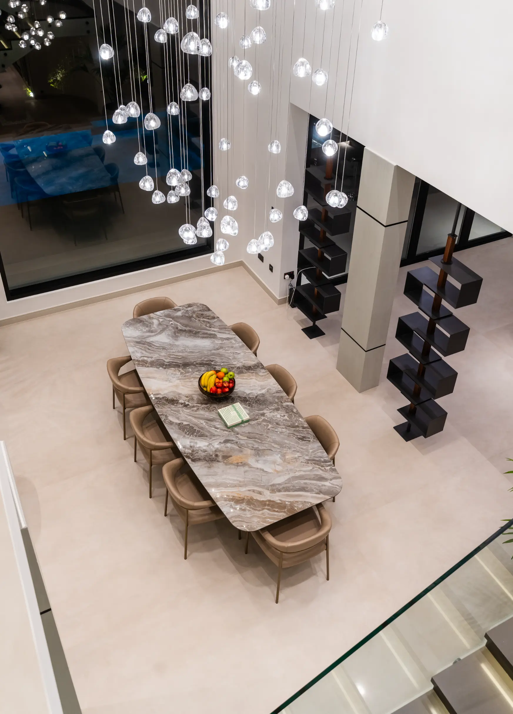 Jumeirah Islands Villa Furnished with Premium Italian Design - Gallery 2