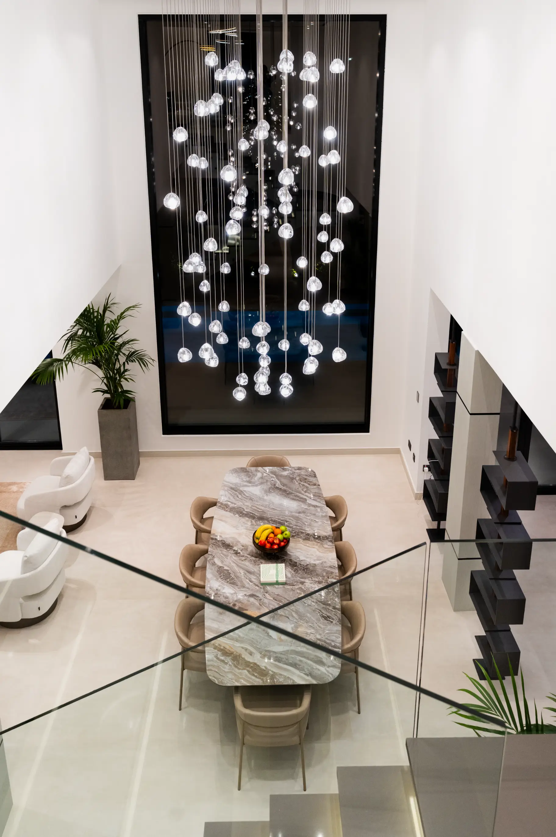 Jumeirah Islands Villa Furnished with Premium Italian Design - Gallery 12